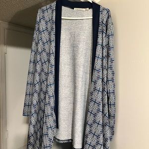 Size small.multi colored